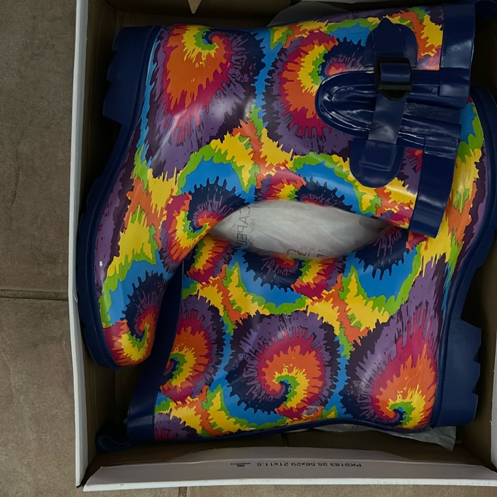 Rain boots Size:9
